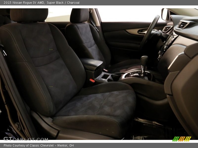Super Black / Charcoal 2015 Nissan Rogue SV AWD