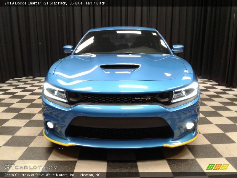 B5 Blue Pearl / Black 2019 Dodge Charger R/T Scat Pack