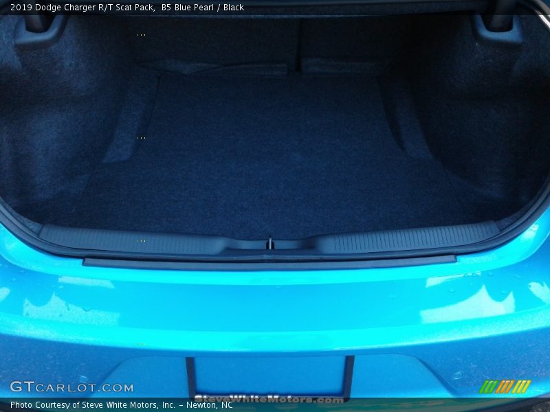 B5 Blue Pearl / Black 2019 Dodge Charger R/T Scat Pack
