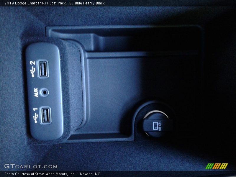 B5 Blue Pearl / Black 2019 Dodge Charger R/T Scat Pack