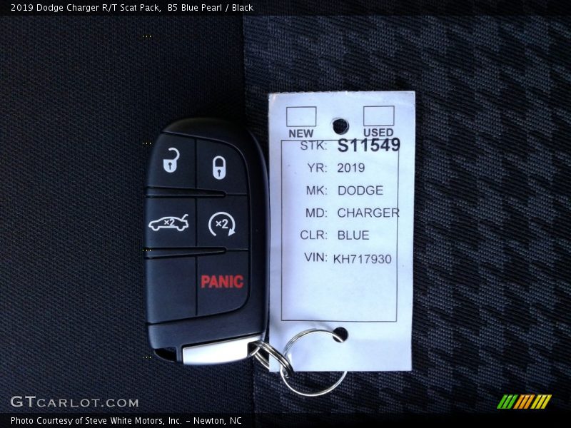B5 Blue Pearl / Black 2019 Dodge Charger R/T Scat Pack