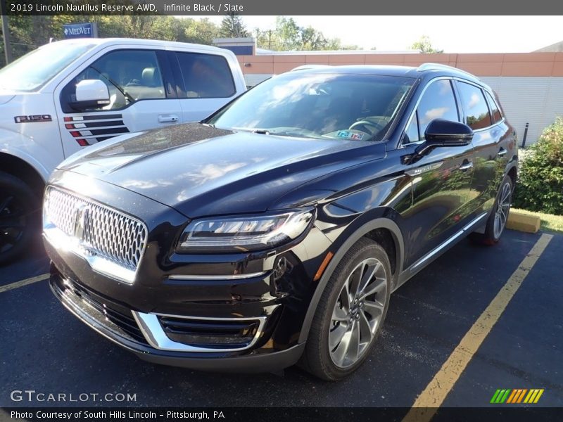 Front 3/4 View of 2019 Nautilus Reserve AWD