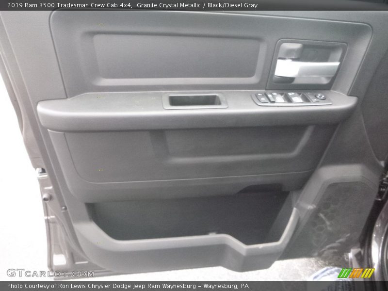 Granite Crystal Metallic / Black/Diesel Gray 2019 Ram 3500 Tradesman Crew Cab 4x4