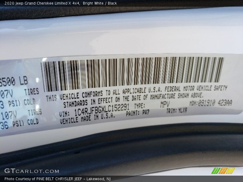 Bright White / Black 2020 Jeep Grand Cherokee Limited X 4x4