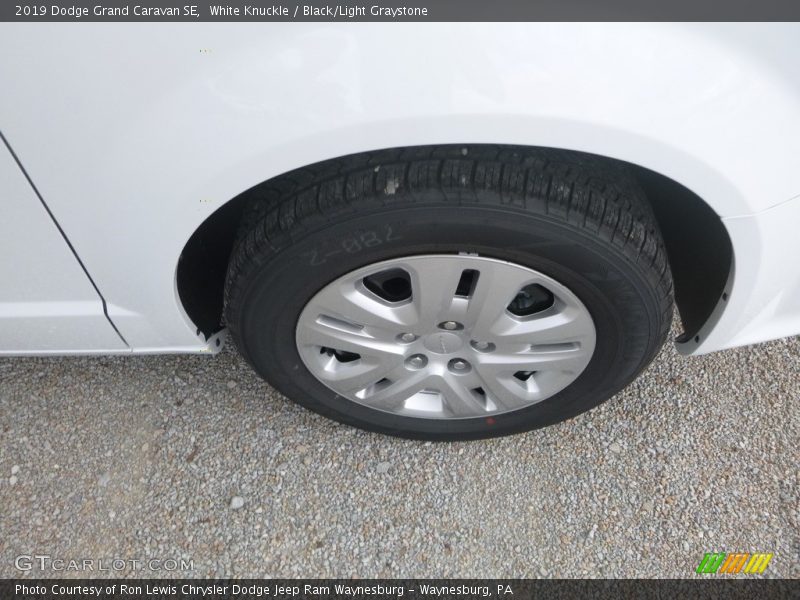 White Knuckle / Black/Light Graystone 2019 Dodge Grand Caravan SE