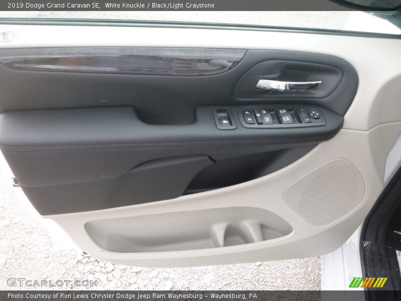 White Knuckle / Black/Light Graystone 2019 Dodge Grand Caravan SE