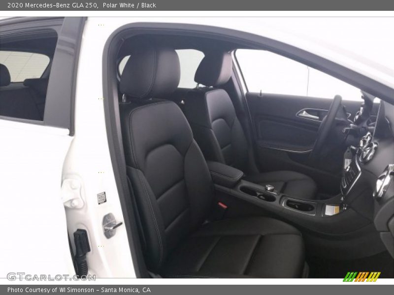Polar White / Black 2020 Mercedes-Benz GLA 250