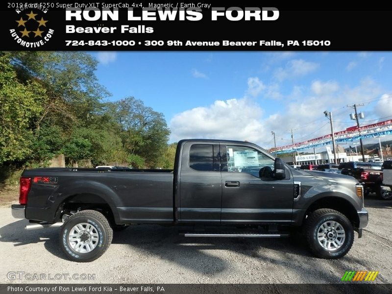 Magnetic / Earth Gray 2019 Ford F250 Super Duty XLT SuperCab 4x4