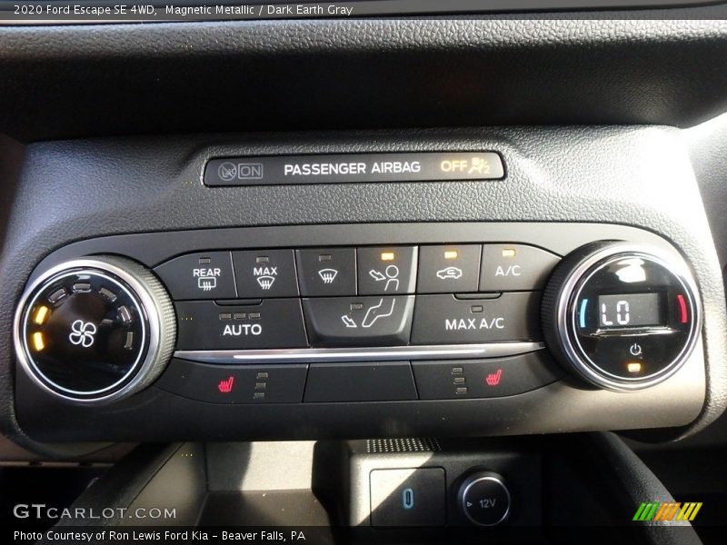 Controls of 2020 Escape SE 4WD
