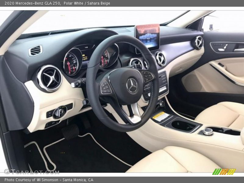 Polar White / Sahara Beige 2020 Mercedes-Benz GLA 250
