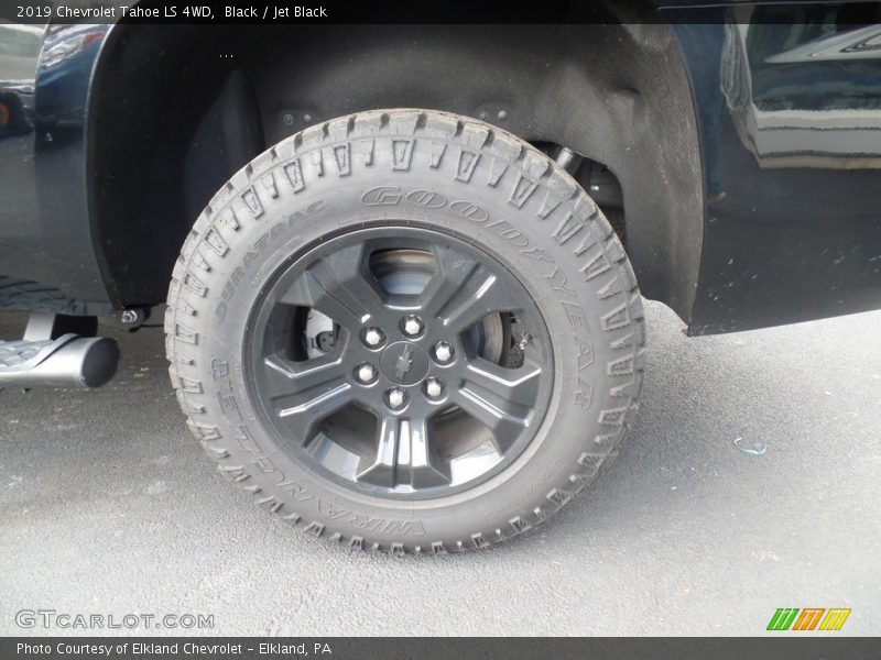 Black / Jet Black 2019 Chevrolet Tahoe LS 4WD