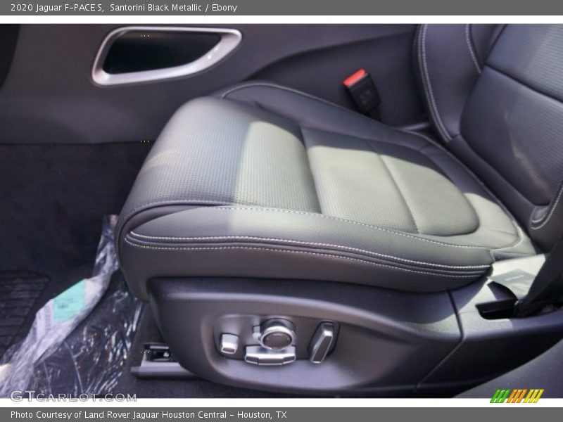 Santorini Black Metallic / Ebony 2020 Jaguar F-PACE S
