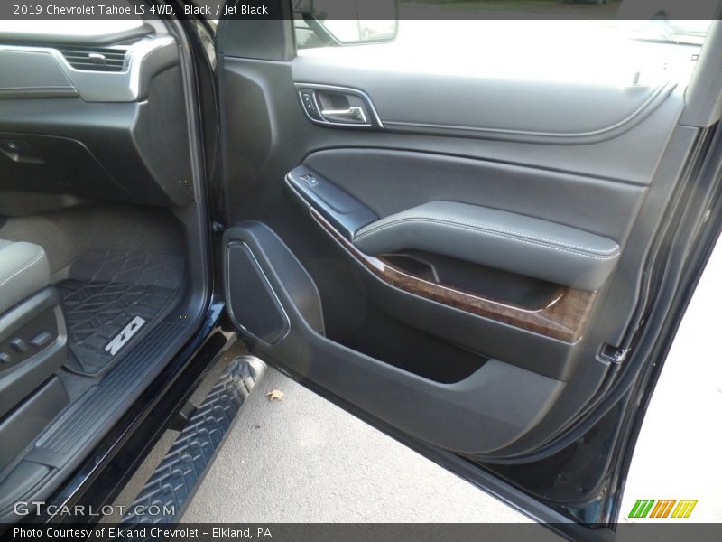 Black / Jet Black 2019 Chevrolet Tahoe LS 4WD