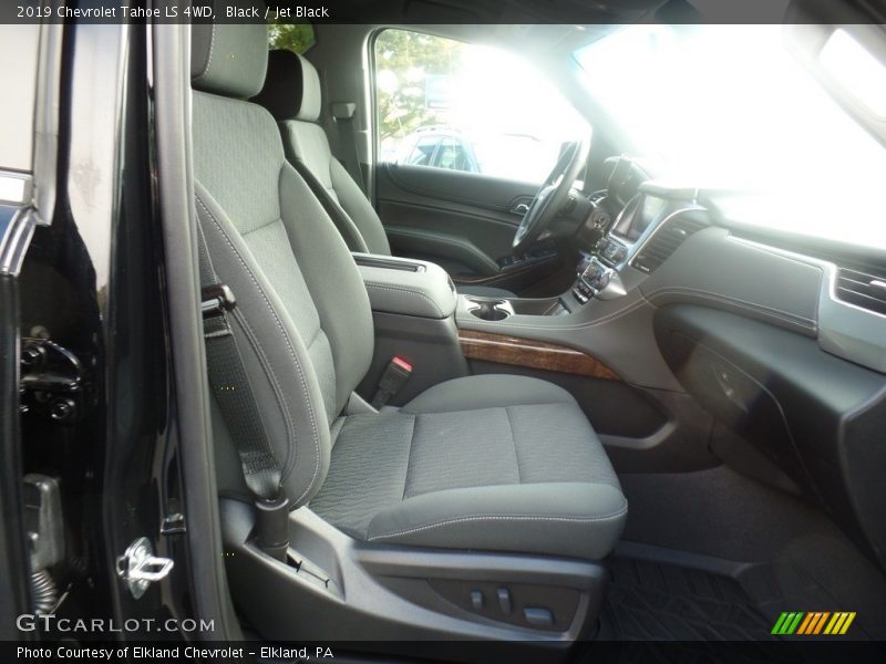 Black / Jet Black 2019 Chevrolet Tahoe LS 4WD