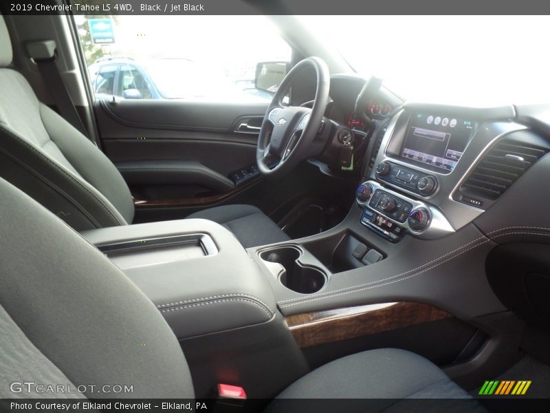 Black / Jet Black 2019 Chevrolet Tahoe LS 4WD