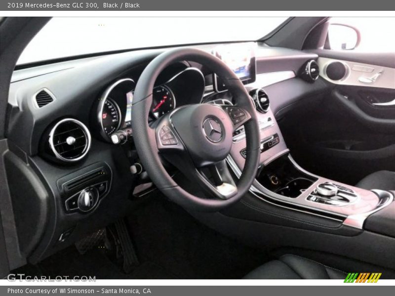 Black / Black 2019 Mercedes-Benz GLC 300