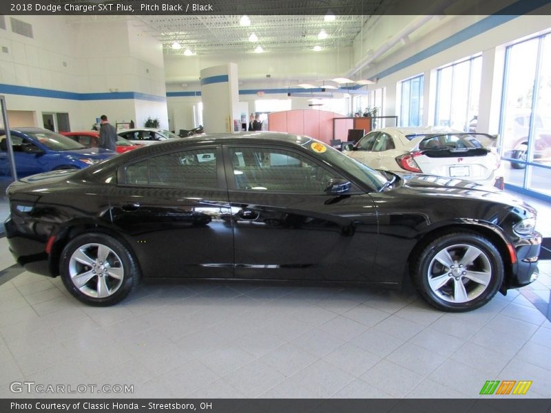 Pitch Black / Black 2018 Dodge Charger SXT Plus