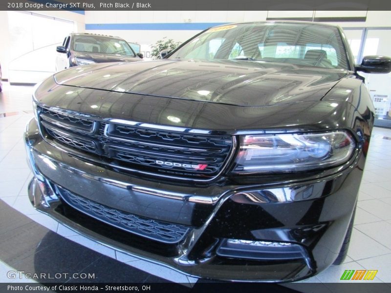 Pitch Black / Black 2018 Dodge Charger SXT Plus