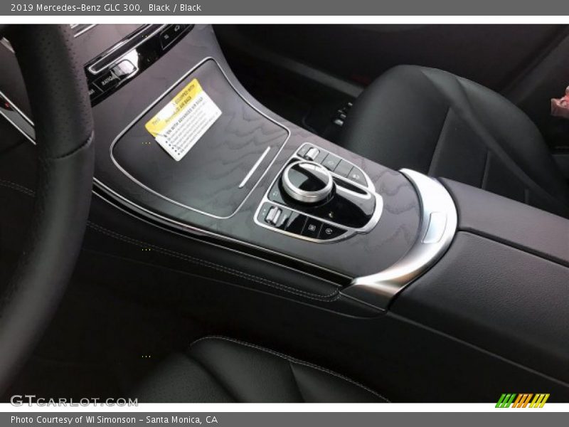 Black / Black 2019 Mercedes-Benz GLC 300