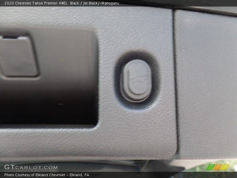 Black / Jet Black/­Mahogany 2020 Chevrolet Tahoe Premier 4WD