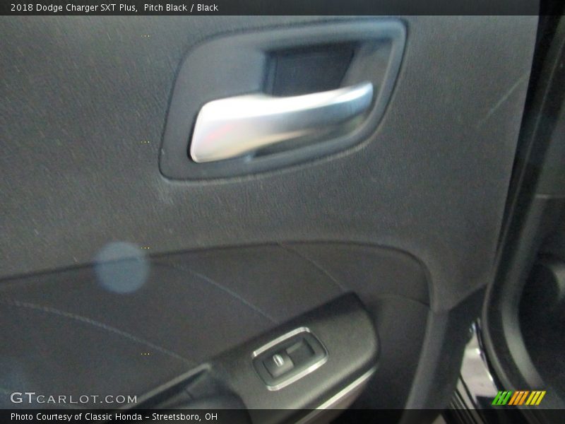 Pitch Black / Black 2018 Dodge Charger SXT Plus