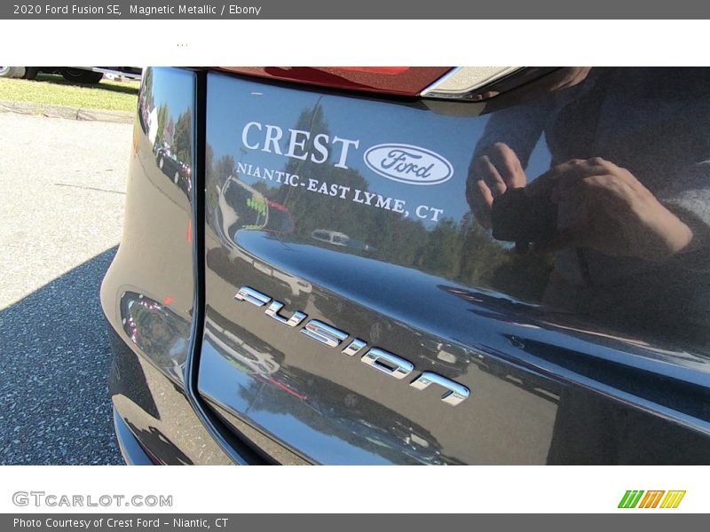 Magnetic Metallic / Ebony 2020 Ford Fusion SE