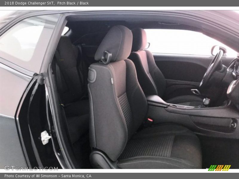 Pitch Black / Black 2018 Dodge Challenger SXT