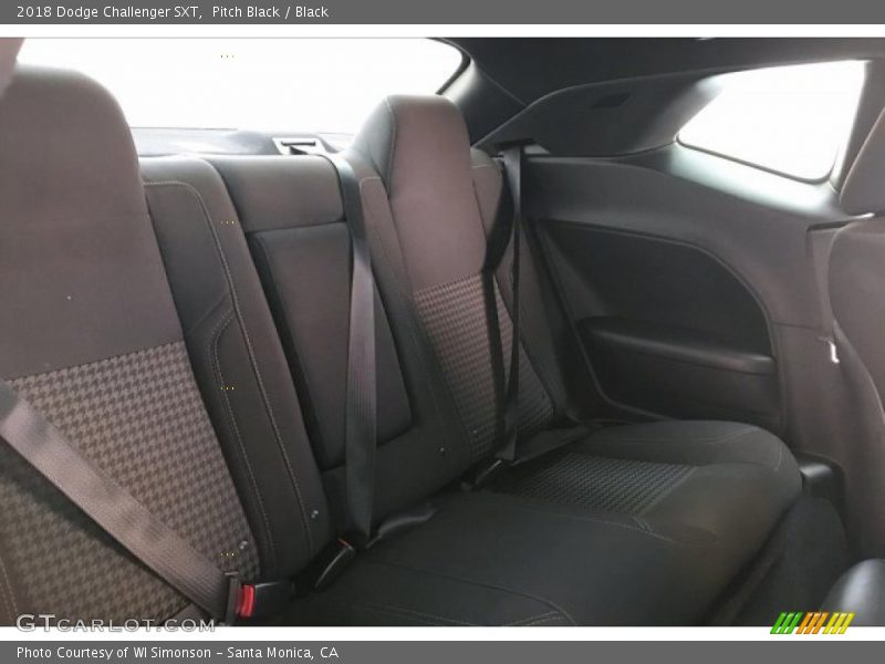 Pitch Black / Black 2018 Dodge Challenger SXT