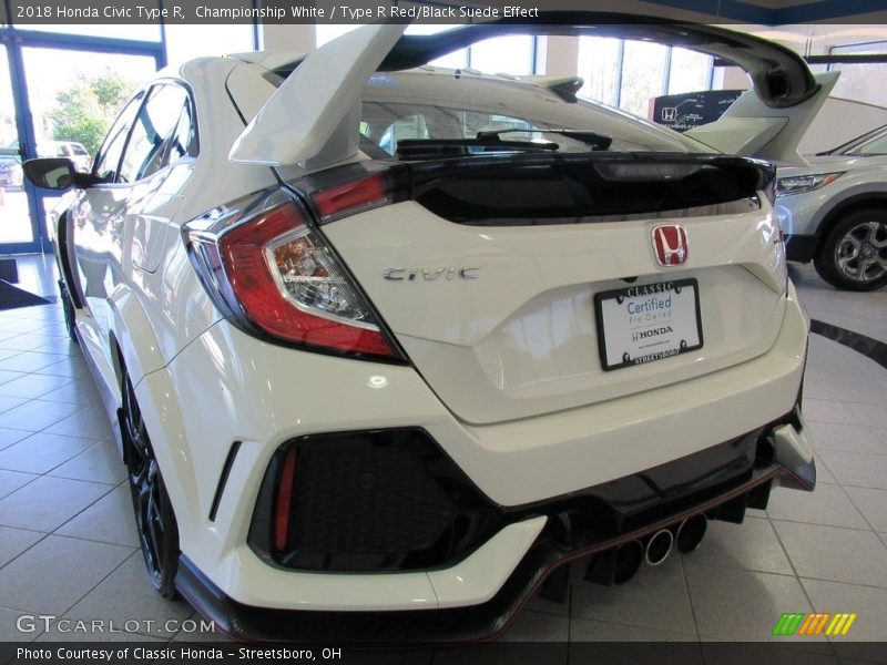 Championship White / Type R Red/Black Suede Effect 2018 Honda Civic Type R