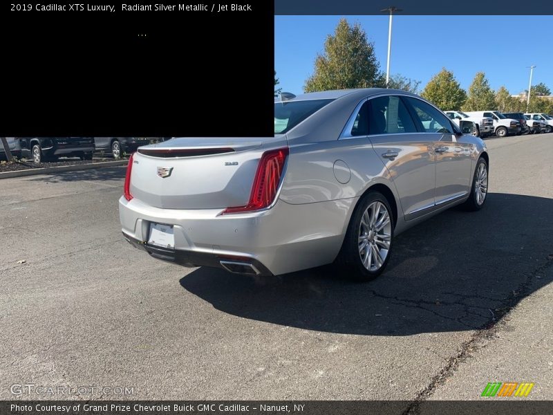 Radiant Silver Metallic / Jet Black 2019 Cadillac XTS Luxury