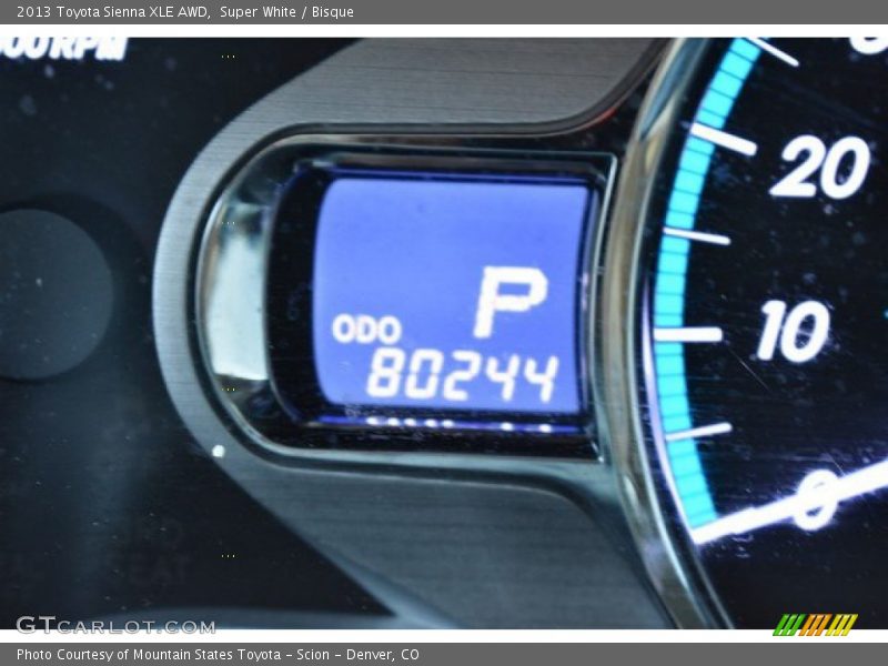 Super White / Bisque 2013 Toyota Sienna XLE AWD