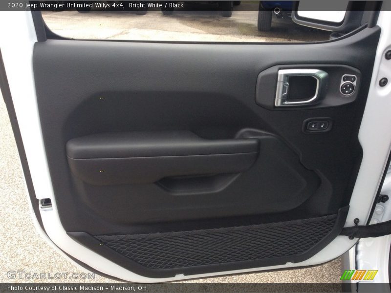 Bright White / Black 2020 Jeep Wrangler Unlimited Willys 4x4
