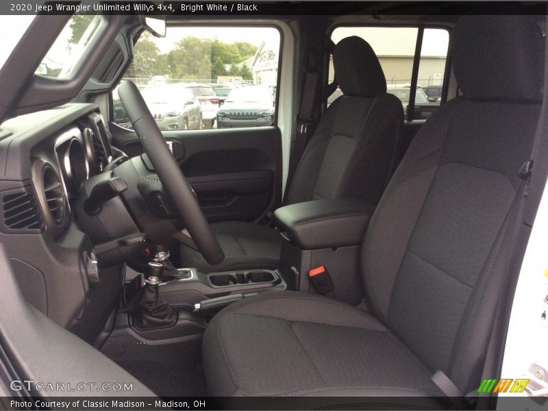 Bright White / Black 2020 Jeep Wrangler Unlimited Willys 4x4