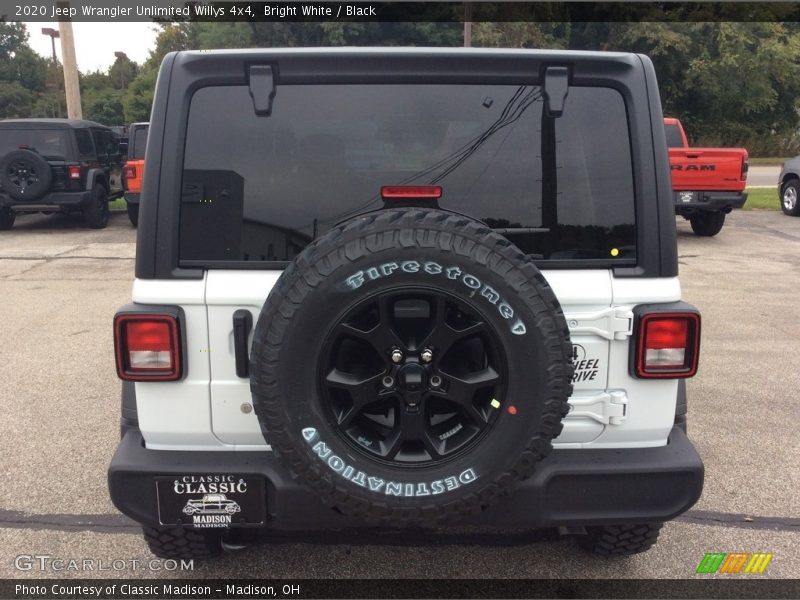 Bright White / Black 2020 Jeep Wrangler Unlimited Willys 4x4