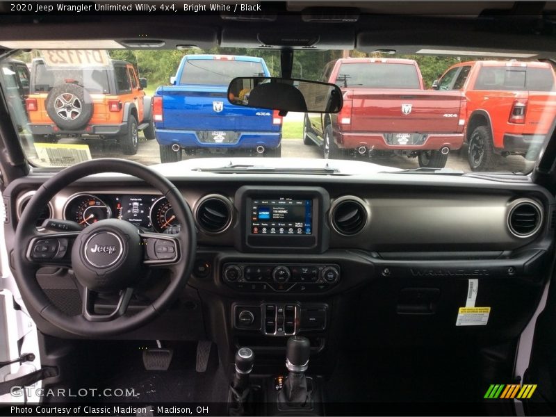 Bright White / Black 2020 Jeep Wrangler Unlimited Willys 4x4