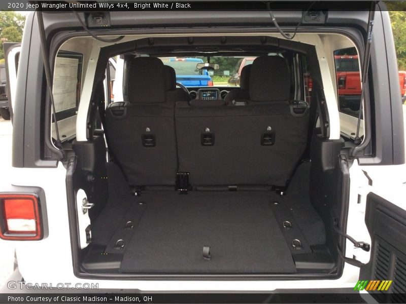 Bright White / Black 2020 Jeep Wrangler Unlimited Willys 4x4