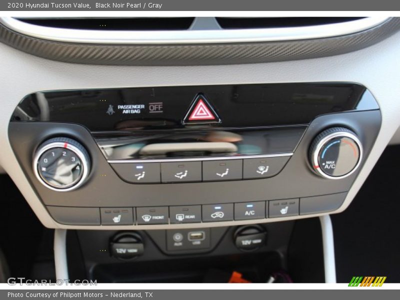 Black Noir Pearl / Gray 2020 Hyundai Tucson Value