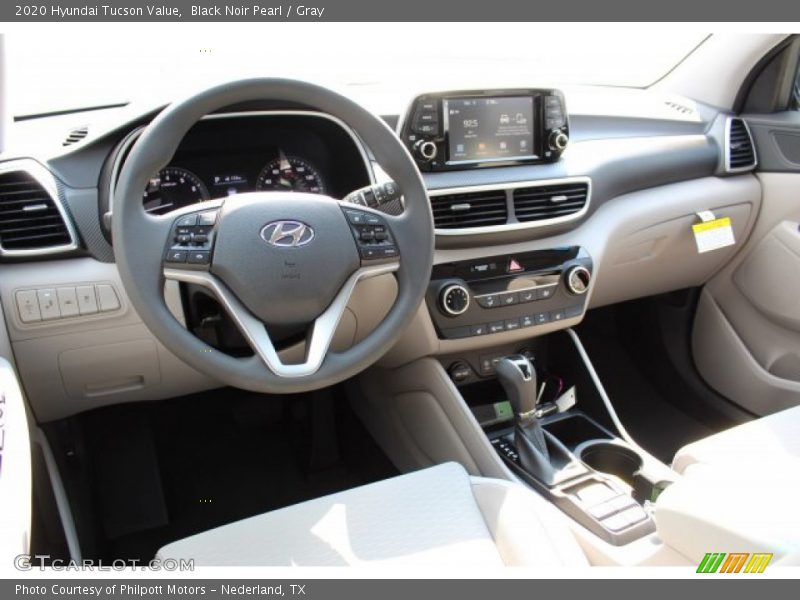 Black Noir Pearl / Gray 2020 Hyundai Tucson Value