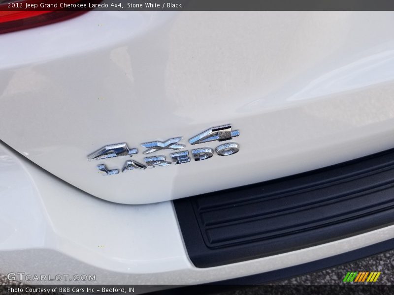 Stone White / Black 2012 Jeep Grand Cherokee Laredo 4x4