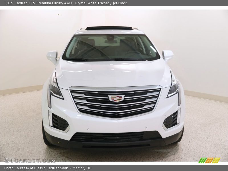 Crystal White Tricoat / Jet Black 2019 Cadillac XT5 Premium Luxury AWD