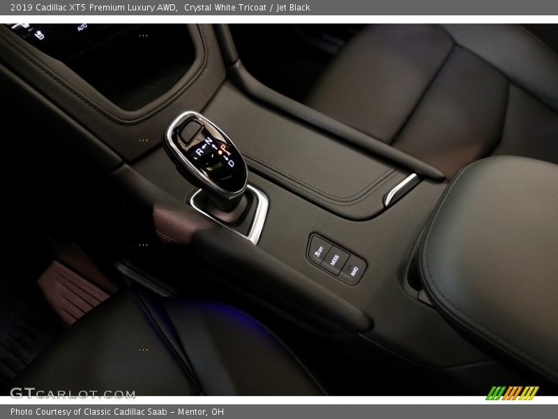Crystal White Tricoat / Jet Black 2019 Cadillac XT5 Premium Luxury AWD