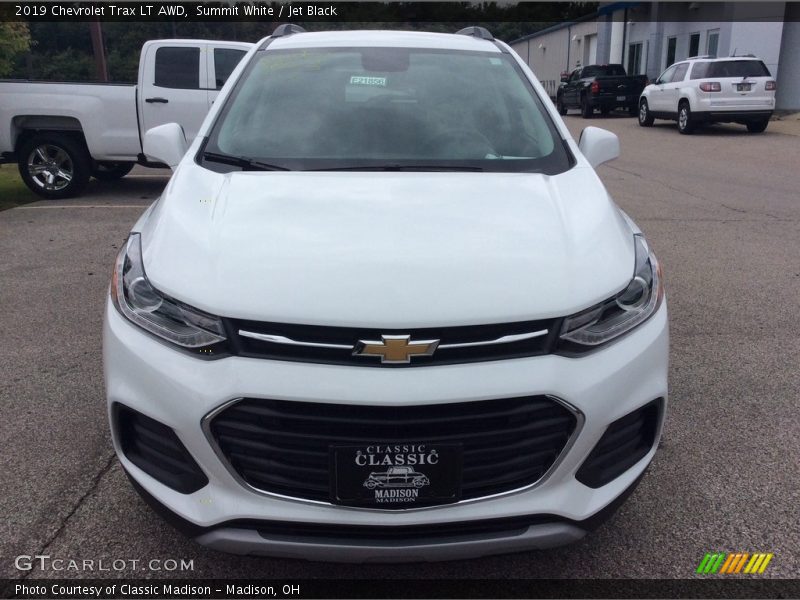 Summit White / Jet Black 2019 Chevrolet Trax LT AWD
