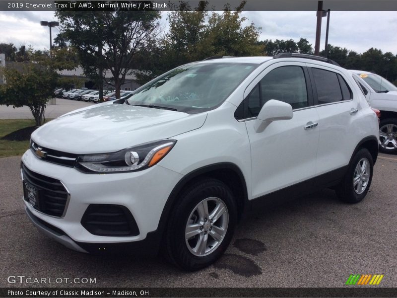 Summit White / Jet Black 2019 Chevrolet Trax LT AWD
