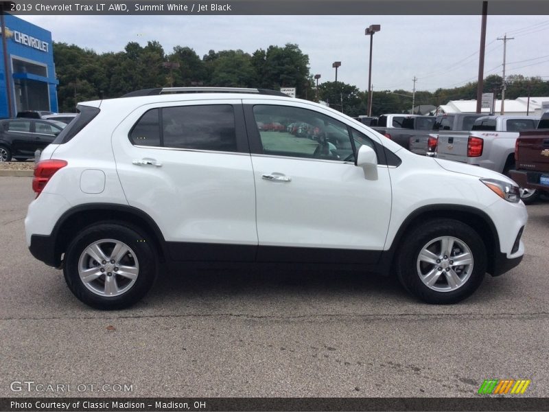 Summit White / Jet Black 2019 Chevrolet Trax LT AWD