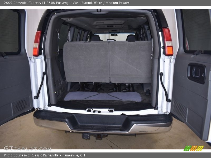 Summit White / Medium Pewter 2009 Chevrolet Express LT 3500 Passenger Van