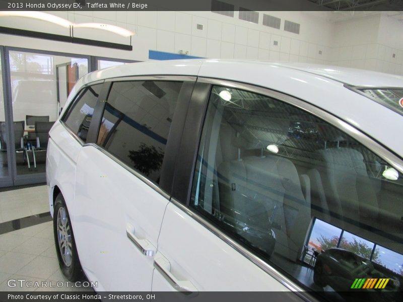 Taffeta White / Beige 2013 Honda Odyssey EX