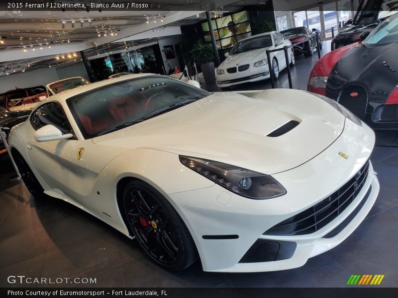 Front 3/4 View of 2015 F12berlinetta 