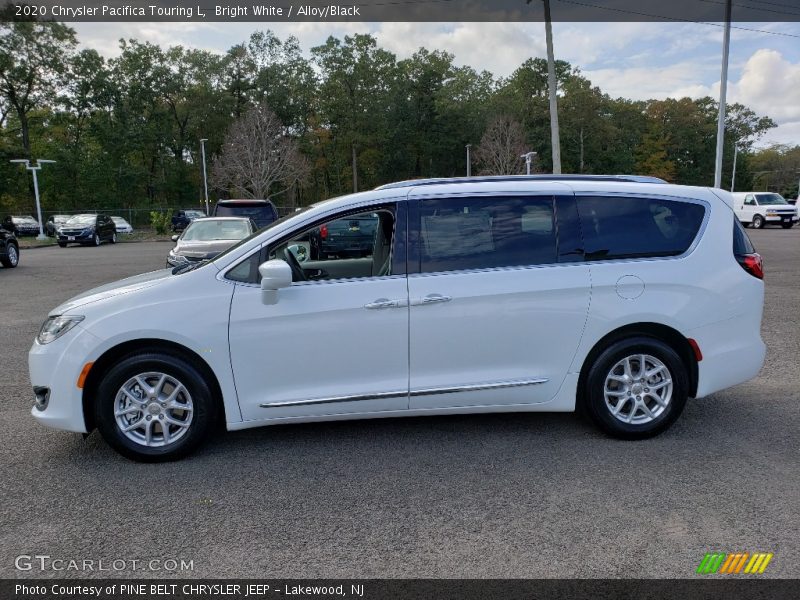 Bright White / Alloy/Black 2020 Chrysler Pacifica Touring L