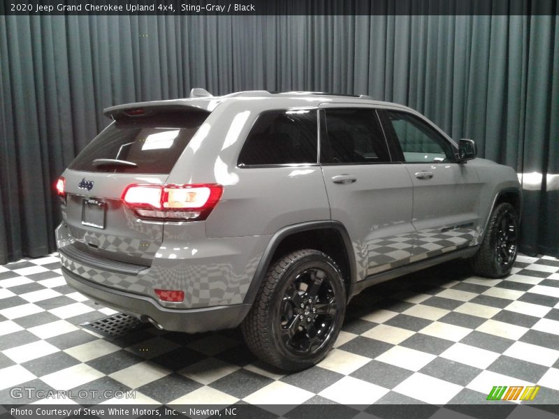 Sting-Gray / Black 2020 Jeep Grand Cherokee Upland 4x4