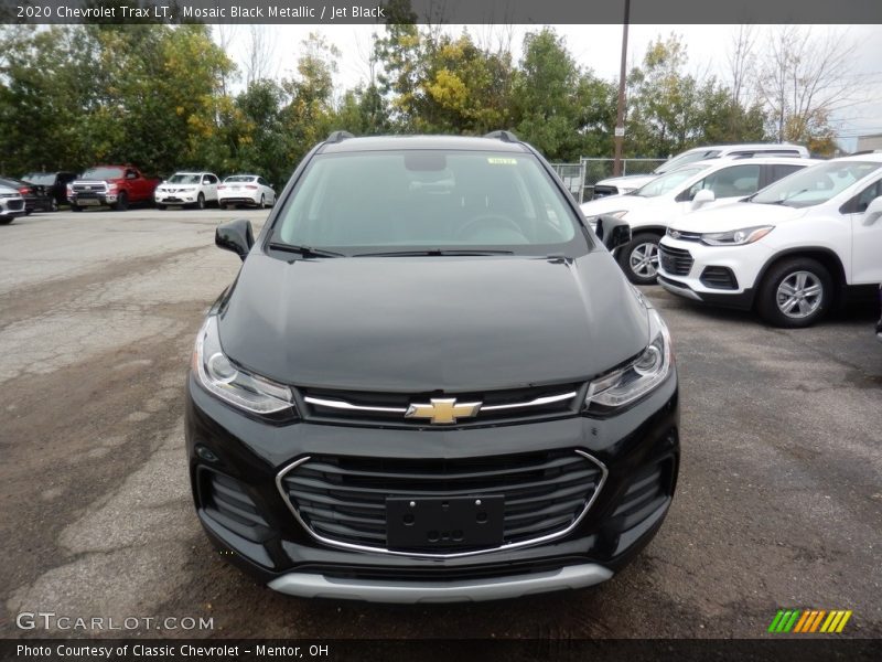 Mosaic Black Metallic / Jet Black 2020 Chevrolet Trax LT